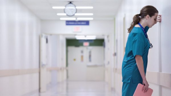 How to Stay Calm in the Face of Death, According to an ER Doctor